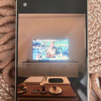 Samsung TV Bulging Screen After Installation Replacement Request