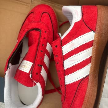 Yanlış Ve Defolu Adidas Ayakkabı Gönderimi, İade Ve Müşteri İletişimsizliği