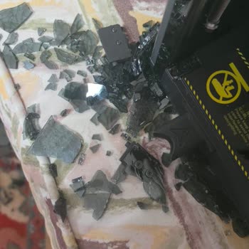 Creality K1 Front Glass Suddenly Shattered While Printer Was Off