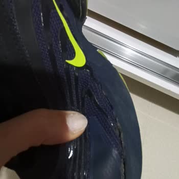 Deichmann'da Ayakkabının Tabanı 6 Ayda Ayrıldı Ve Yenisiyle Değiştirilmesini Talep Ediyorum