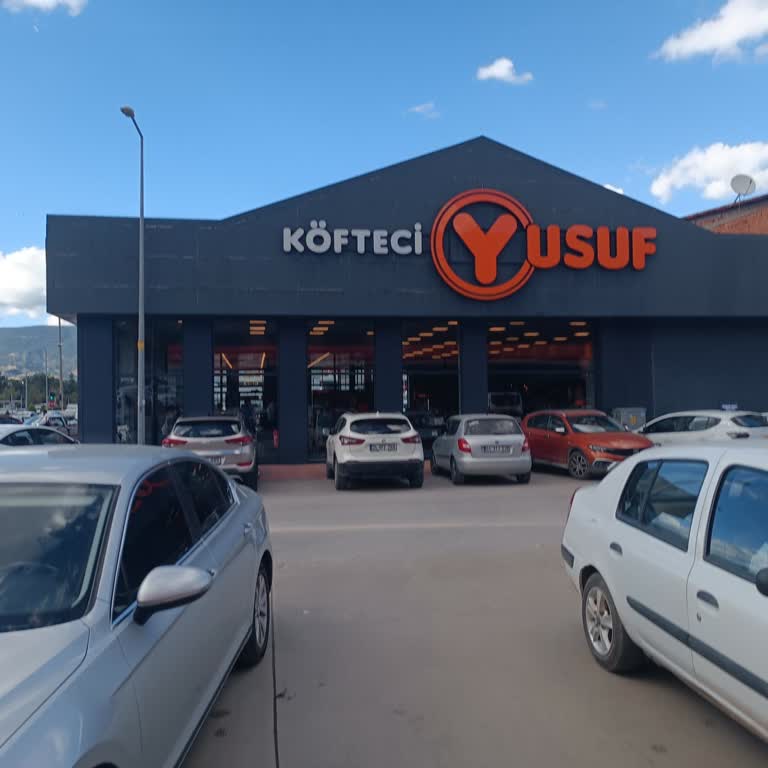 Tokat Köfteci Yusuf Şubesinde Hijyen Ve Personel İlgisizliği