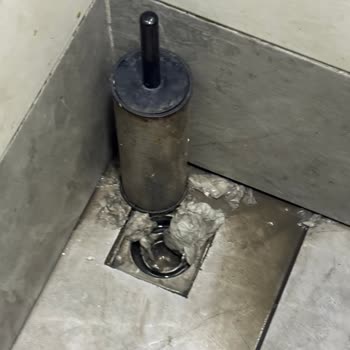 Köfteci Yusuf Pendik Şubesinde Sürekli Kirli Tuvaletler