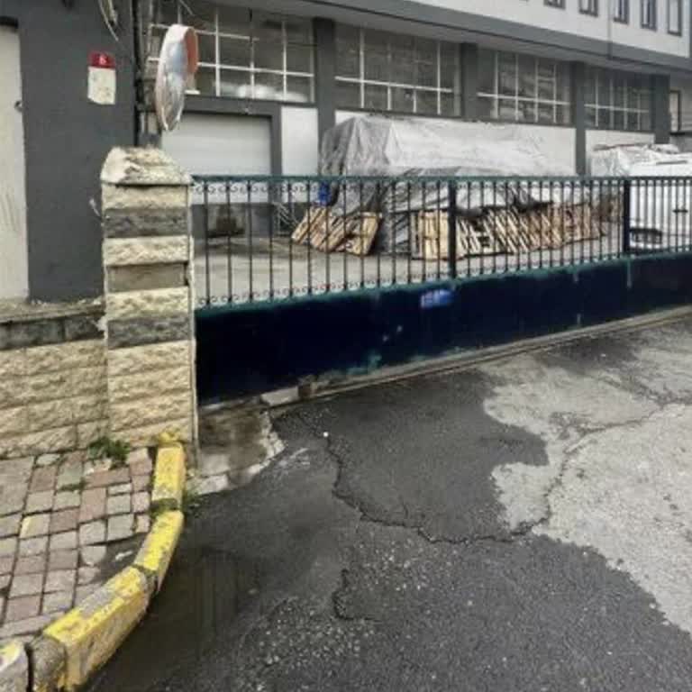 Şef B****’in Çalışanlara Karşı Saygısız Üslubu