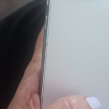 Açılmış Ve Deforme Telefon Kutusu İçin Acil İade Talebi