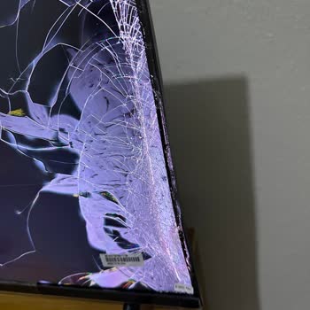 Kırık TV Teslimatı Ve Geciken Ücret İadesi
