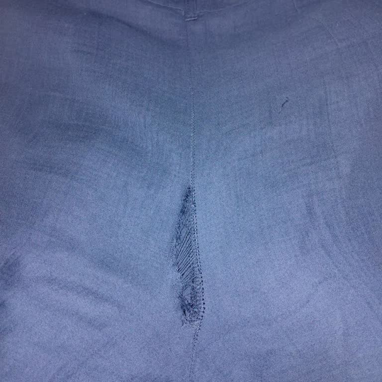 Locco Moda Müslin Kumaş Ürünün Üç Kez Kullanımda Yırtılması