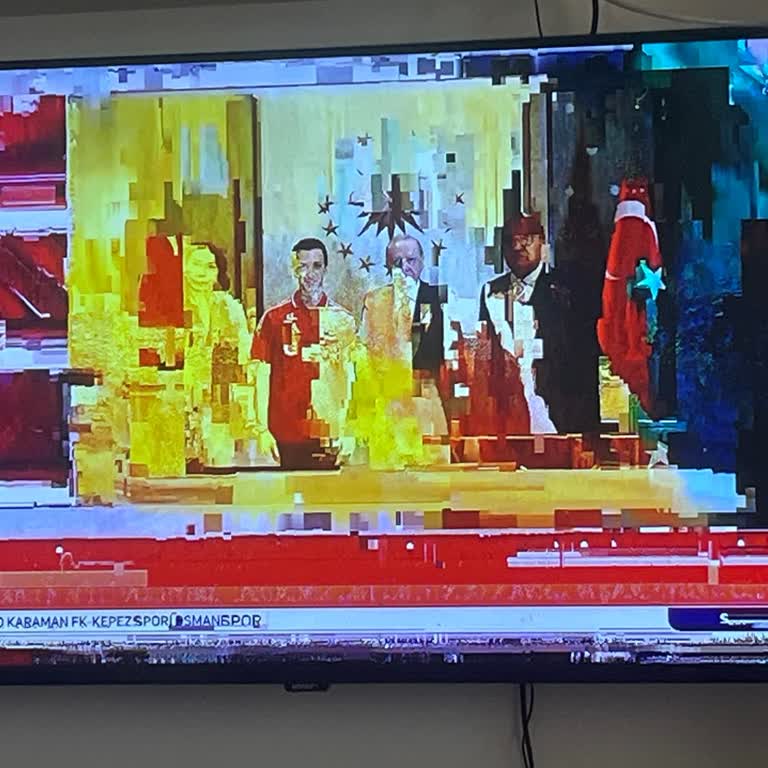 Superonline TV Plus Görüntü Sorunu Çözülmedi, Aylık 900 TL Boşa Ödüyor