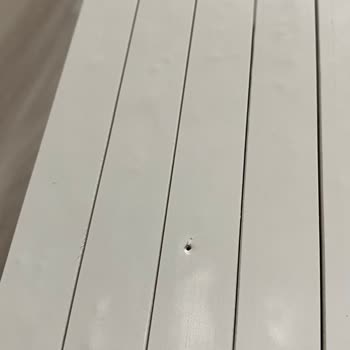 Hasarlı Kitaplıkta Engelli Müşterinin İade Talebi