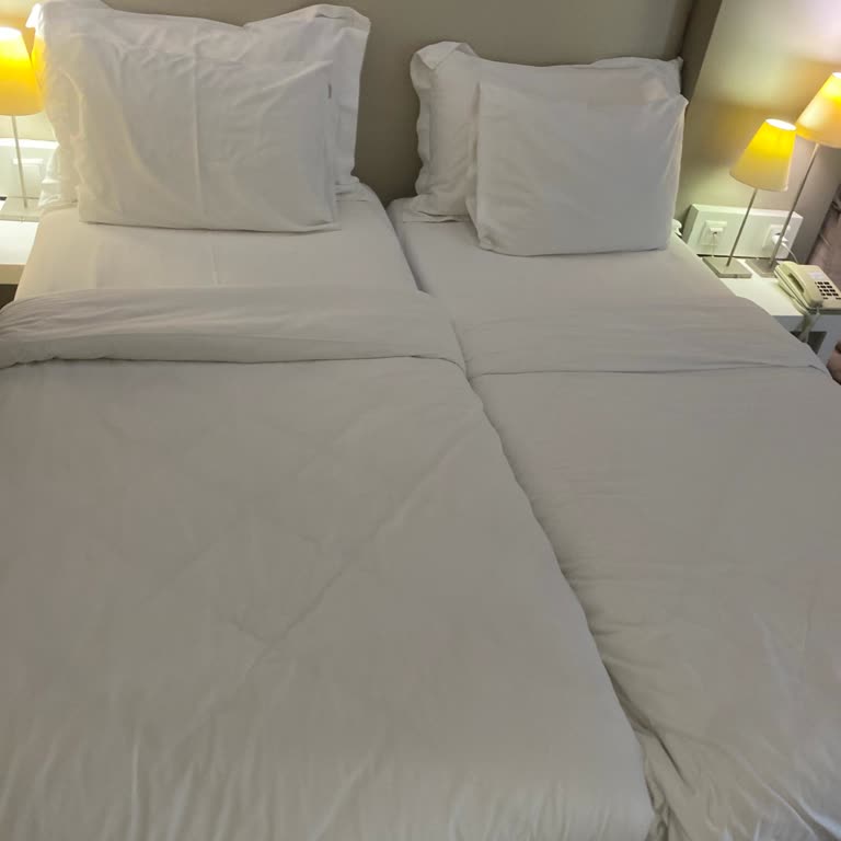Marmaris La Perla Otel'de Çift Kişilik Oda Vaadi Yerine Tek Yatak Sunuldu