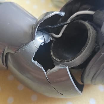 Dyson V11 Turbo Başlığının İç Kırılması Garanti Dışı Reddi