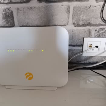 Superonline Ekiplerinin Kesmiş Olduğu Merkez Kablosu Nedeniyle İnternet Alınamıyor