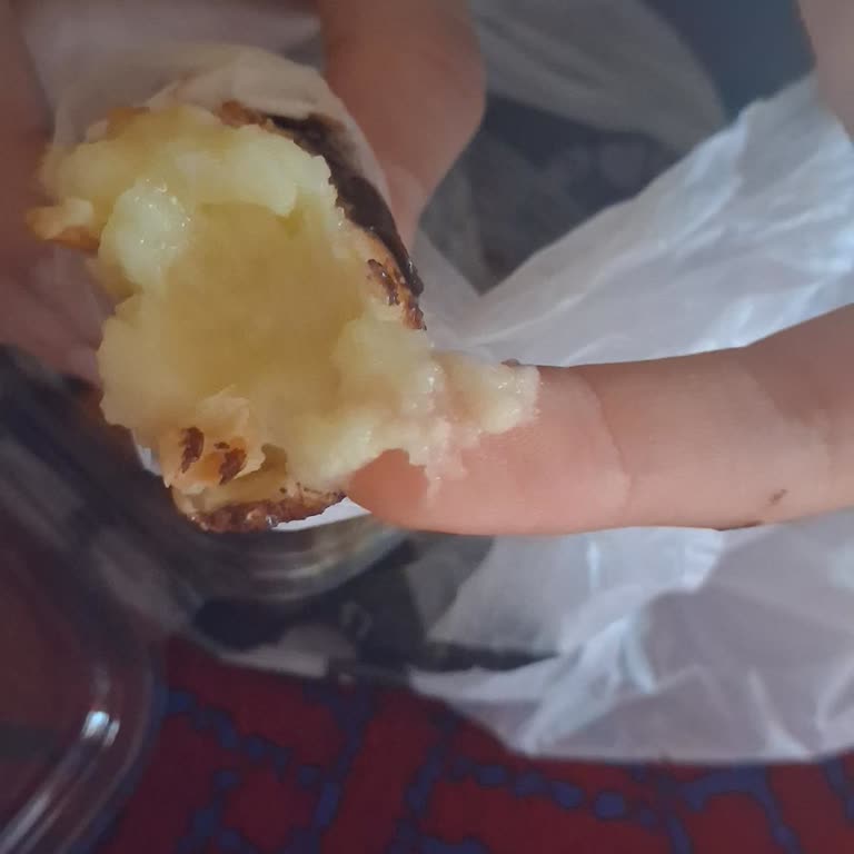 Profiterolcü Nilda Eklerin Hamuru Oldukça Sertti