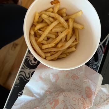 Yanık Burger Ve Eksik Soğan Halkası İçin Anlık Fotoğraf Şartı İle İade Reddi