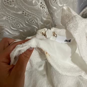 Ani Fren Ve Panik, Sırılsıklam Bagajlar Ve Yüksek Maddi Zarar