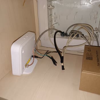 Söz Verilen 100 Mbps Hızda 13 Mbps Alıyorum Ve ONT Güvensiz Konumda