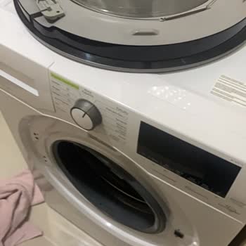 Garanti Kapsamında Çamaşır Makinesi Tamir Edilmeden Ve Eksik Montajlı Şekilde Geri Getirildi