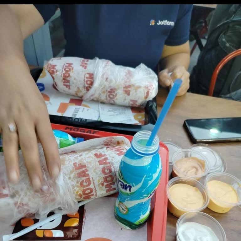 Mogaf Şubesinde Yediğimiz Yemek Sonrası Sağlık Sorunları Ve Kalitesiz Ürün