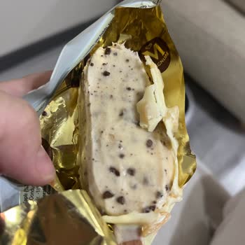 Magnum Mini Classic Beyaz Badem Dondurması Bozuk, Lezzet Ve Yapı Sorunu