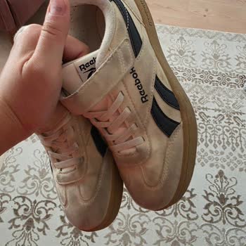 FLO'dan Aldığım Reebok Çocuk Ayakkabısı Kısa Sürede Renk Değiştirdi