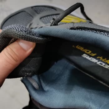 Trendyol’da Skechers Ayakkabım İç Astarı Yırtıldı Ve Destek Yok