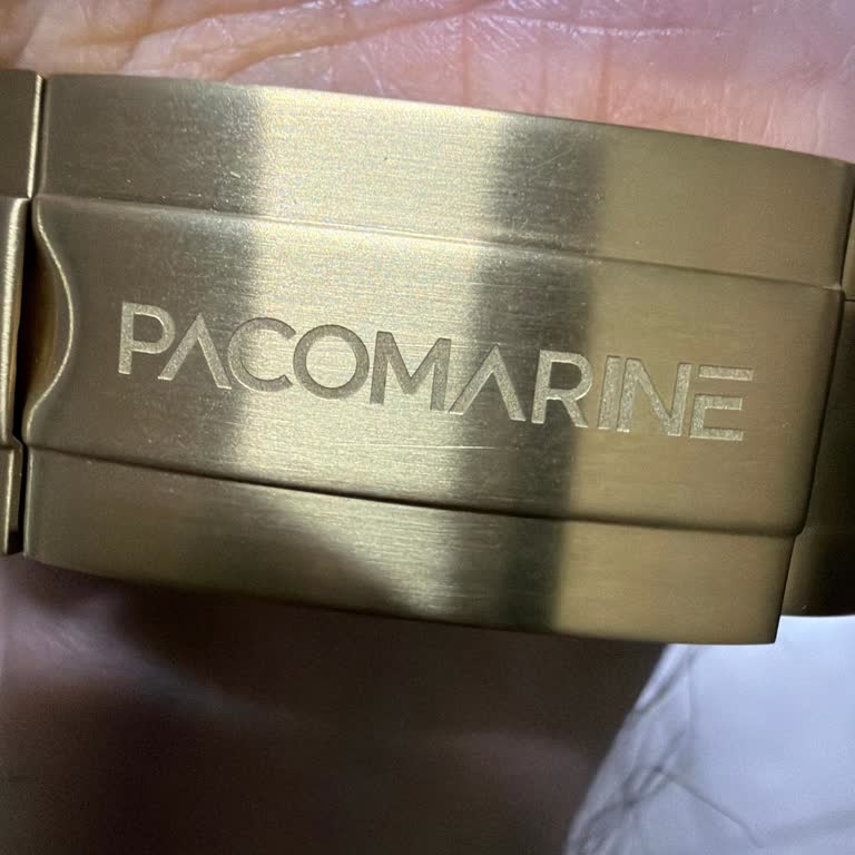 Pacomarine Saatte Gizli Çizikler Ve Değişim Talebi