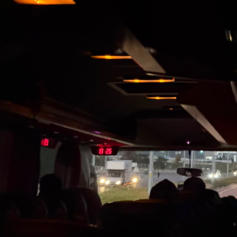 Şoförün Kavgacı Davranışı, Yanlış Rota Ve Ortada İdrar Yapması Bilet İadesi Talebi