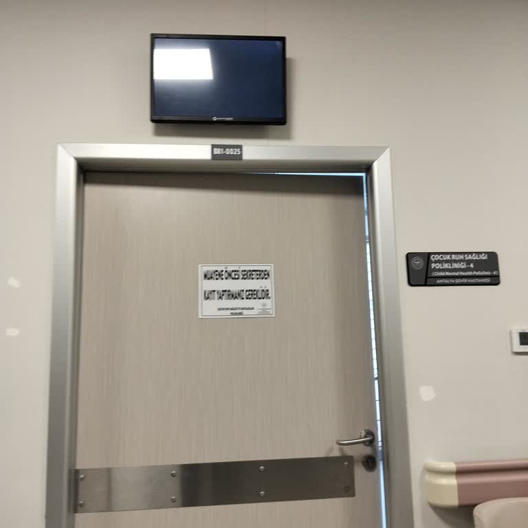 Randevu Saatine Uymayan Doktor Nedeniyle Çocuk Psikiyatri Bölümünde Zaman Kaybı