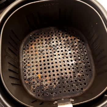 Airfryer Sepeti 20 Kullanımda Pas Ve Soyulma, Sağlık Riski