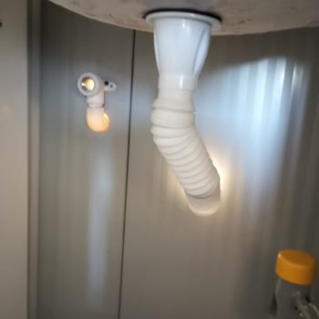 Aydoğanlar Prefabrik'ten Aldığım Konteynerde Cam Ve Banyo Eksikliği, Su Sızıntısı Ve Kötü İşçilik