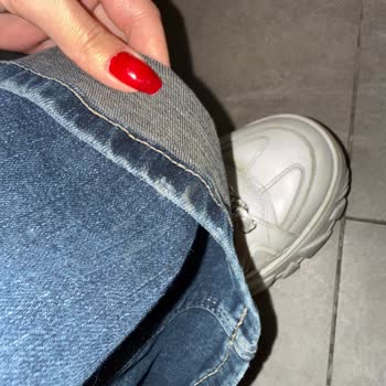 Bershka'dan Aldığım Yeni Jean'in Renk Solması Ve Kullanılmış Görünümü