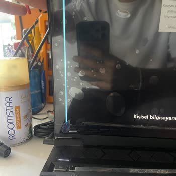 Dataservis Bilgisayar'dan Gelen Ekranda Ufak Kırık ve Destek Eksikliği