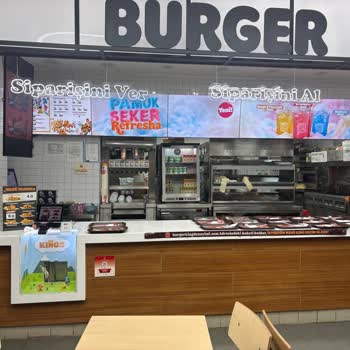 Eskişehir Adalar Burger King Şubesinde Saygısız Ve İlgisiz Çalışan Tutumu