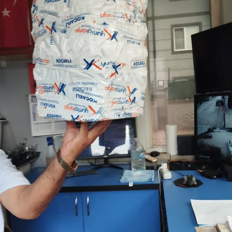 Yurtiçi Kargo Tarafından 18 Litre Yağın Boşaltılıp Yeniden Paketlenmesi Ve Cevapsız Red Mesajı