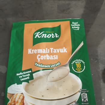 Kapalı Paketten Boş Kremalı Tavuk Çorbası