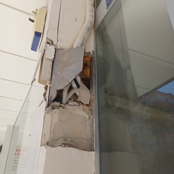 Kumtel Yetkili Servisin Montaj Hatası Duvarı Deldi Ve Borularda Kaçak