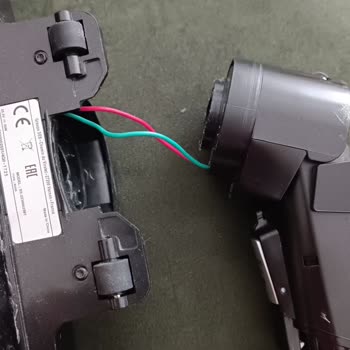 Media Markt Tefal Süpürge Boru Ve Başlık Parçaları Kısa Sürede Kırıldı Çözüm Bekliyor
