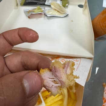Popeyes İkitelli OSB Şubesinde Sürekli Yanlış Ve Eksik Siparişler, İade Taleplerinin Reddedilmesi