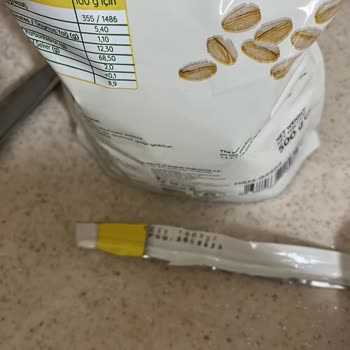 E-Bebek Hammm Yulaf Ununda Ölü Böcek Ve Gıda Güvenliği Sorunu