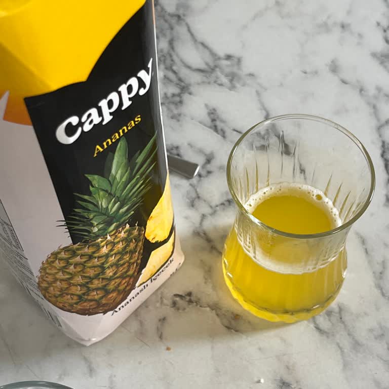 Son Kullanma Tarihi Geçmemiş Bozuk Cappy Ananaslı İçecek