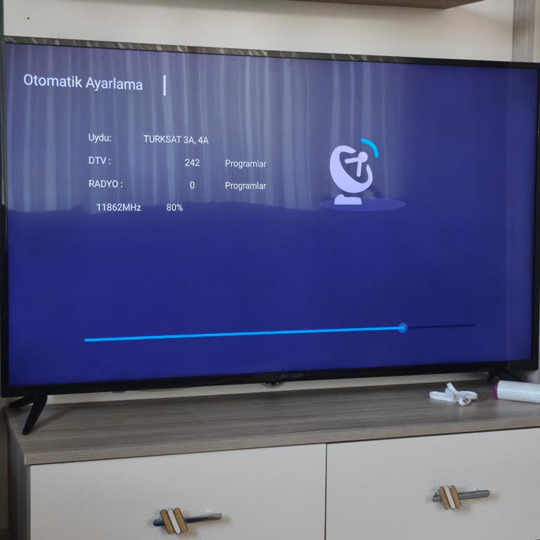 Awox U5600STR Televizyonda Uydu Frekansı Değişikliği Sonrası Sürekli Kanal Kaybı