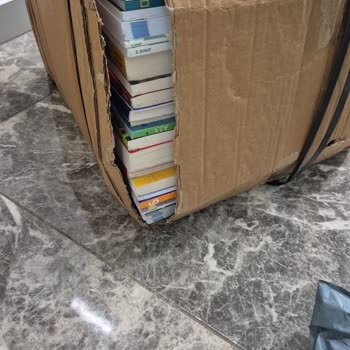 Hasarlı Kitap Koli İadesi Sağlanmadı Ve Tekrar Dağıtıma Çıktı