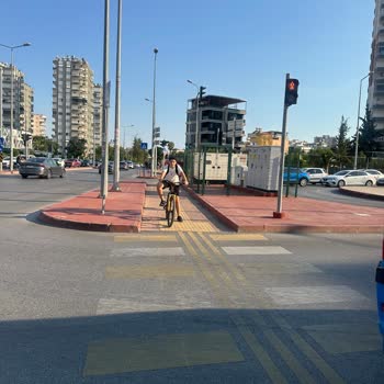 Pozcu Koop Otobüslerinde Forum Tabelaları Yanıltıcı Olduğu İçin Yolcuları Yanlış Yere Bırakıyor