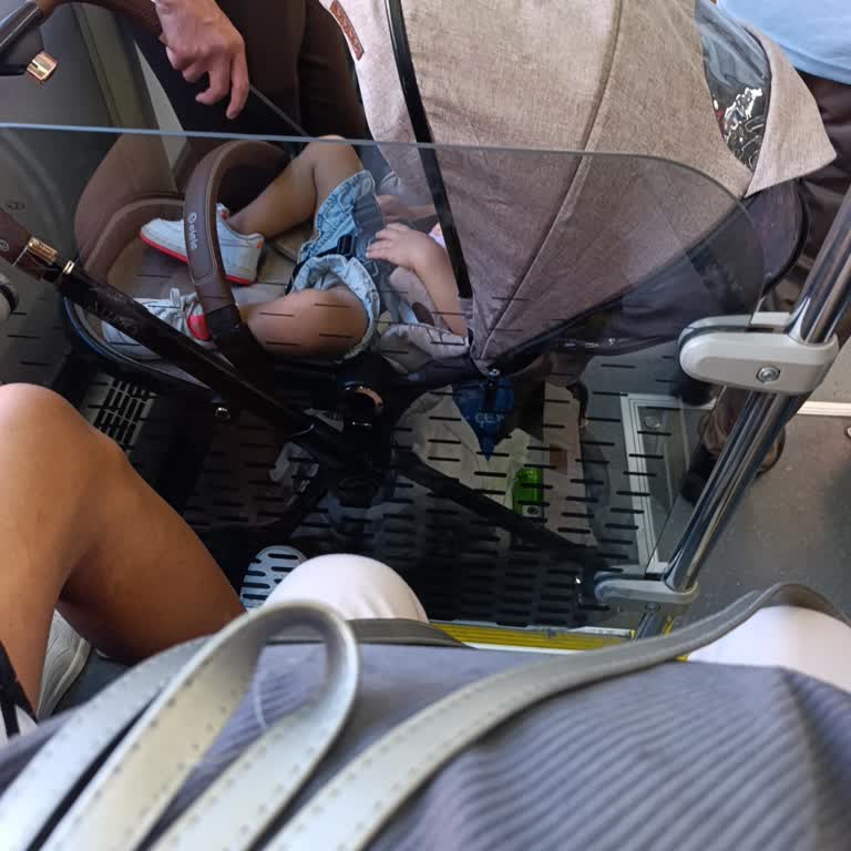 El Ele Baby Bebek Arabası Güvenlik Sorunu Ve Sıkı Kemer Nedeniyle İade Talebi