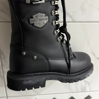 Defolu Harley Davidson Kadın Botu İçin Değişim Talebi