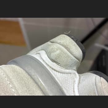 Sahte New Balance Ayakkabı Ve Gardrops İade Sürecinde İhmalkârlık