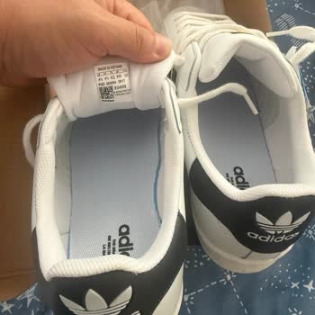 Yanlış Numara Gönderimi Nedeniyle Adidas Superstar Classic Ayakkabı Ücretsiz Değişim Talebi