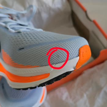 Sipariş Edilen Nike Vomero 18 Ayakkabı Sıfır Değil, Kullanılmış Gönderildi, Değişim Ve İade Talebi