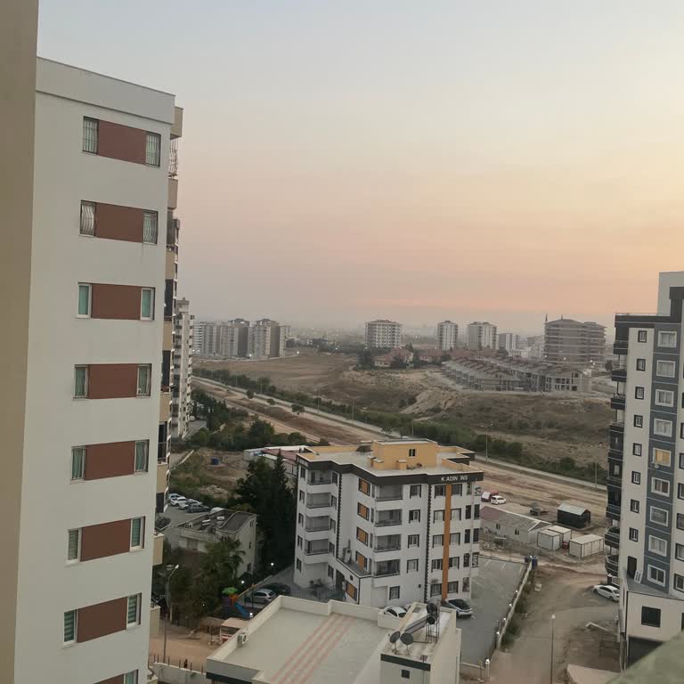 Dayanılmaz Şiddetli Çöp Kokusu Mahallede Yaşamı Zorlaştırıyor