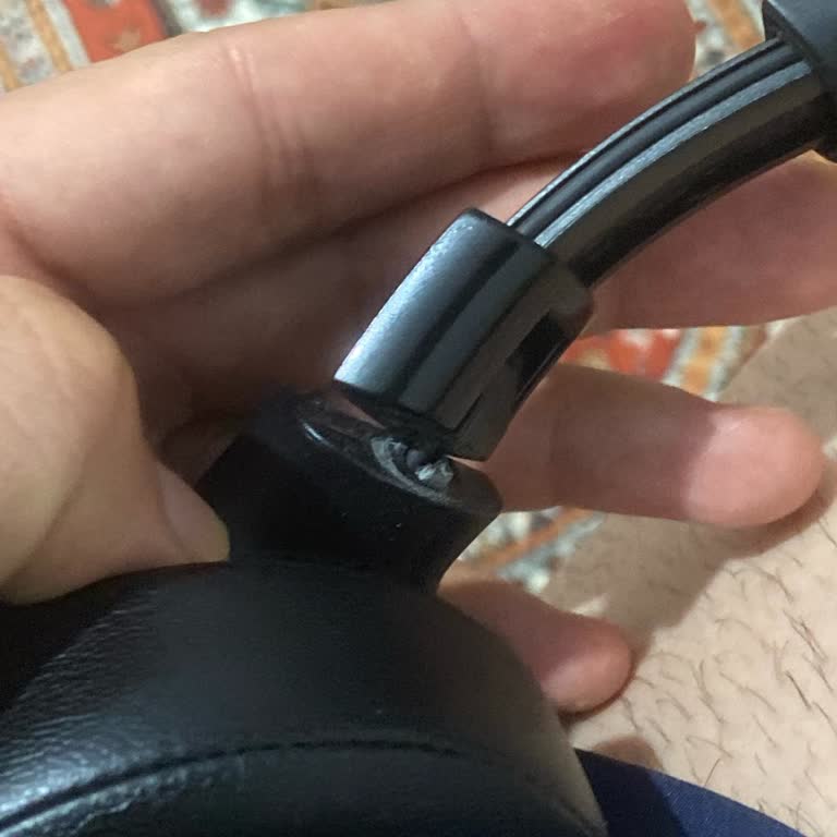Garanti Kapsamındaki JBL 720 Kulaklık Menteşe Arızasına Cevap Yok
