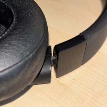 JBL Kulaklık Menteşesi Gevşedi Ve Kırıldı, Garanti Talebi